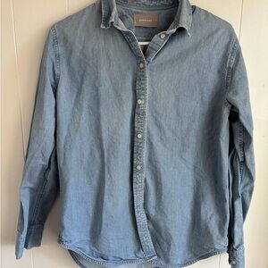 Everlane denim shirt size 6